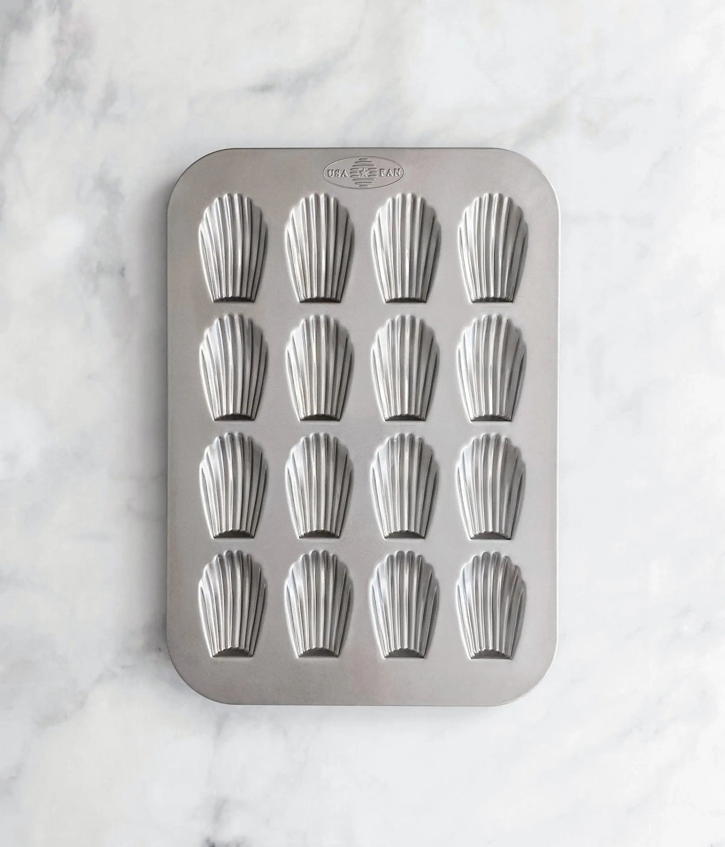 Madeleine Pan - 16 Well - USA Pan