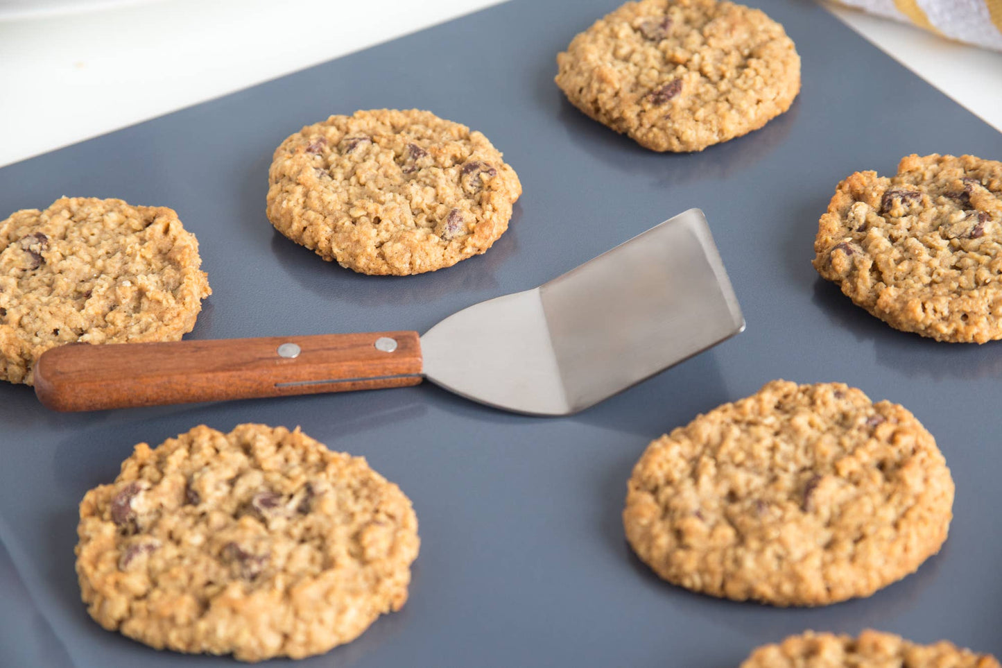 7” Cookie Spatula, Stainless Steel with Wood Handle - Fox Run