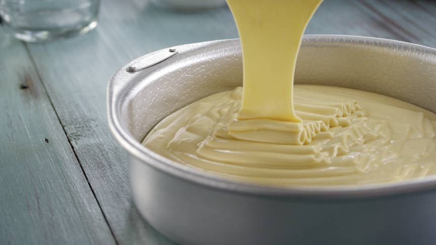 9” Aluminum Round Cake Pan - Doughmakers