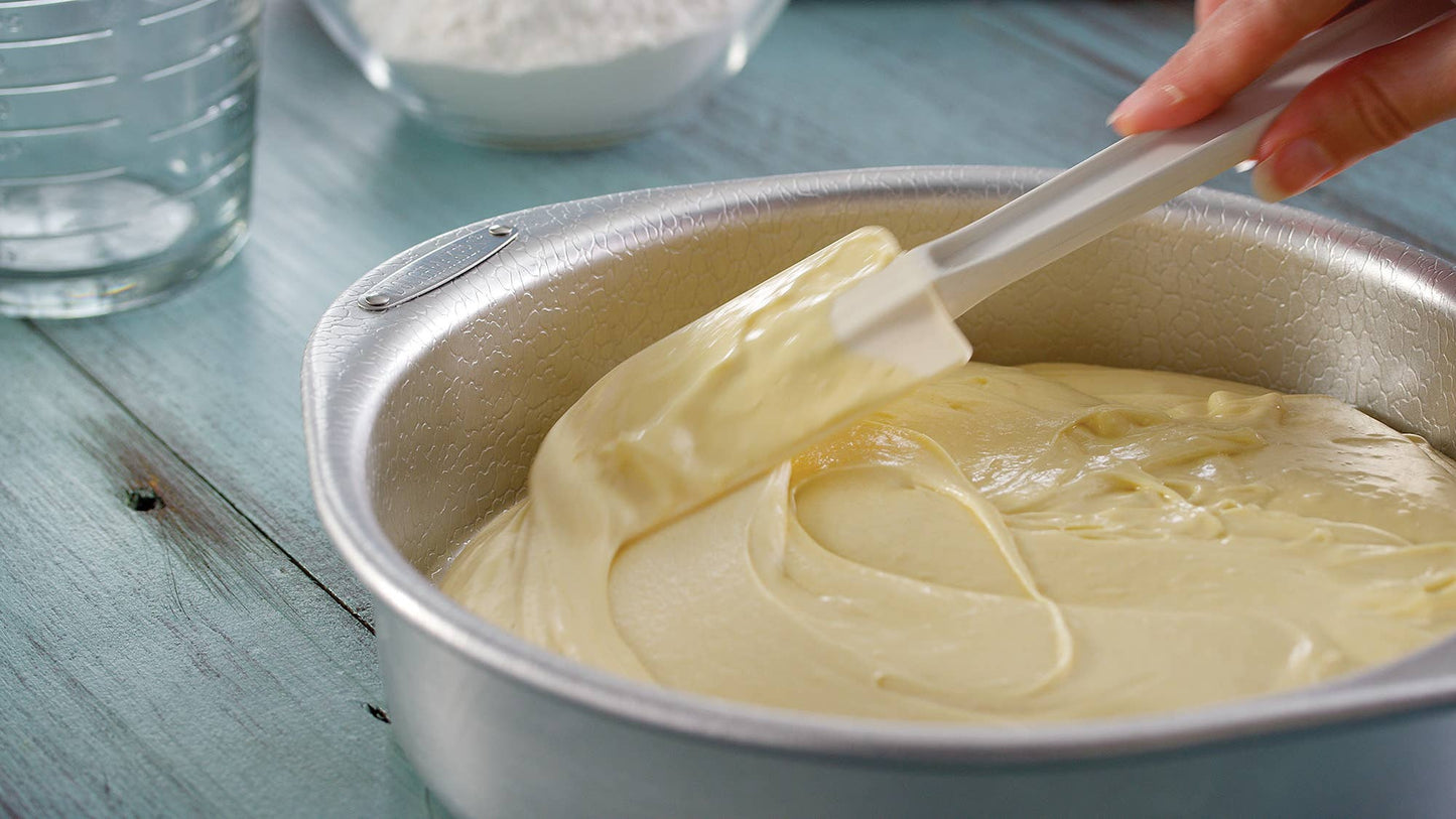 9” Aluminum Round Cake Pan - Doughmakers