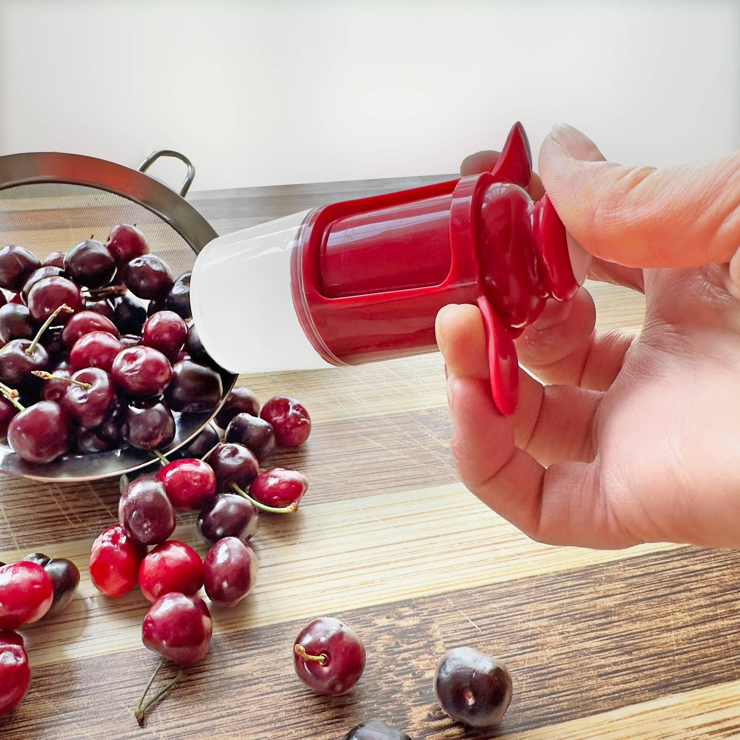 Cherry & Olive Pitter Plastic- R&M International