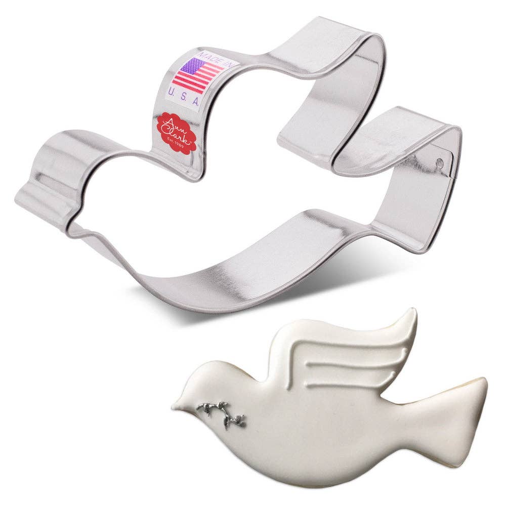 Flying Dove Cookie Cutter 4 3/8" - Ann Clark