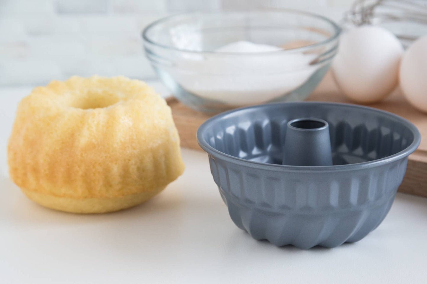 4.25” Mini Fluted Pan with Center Tube, Non-Stick - Fox Run