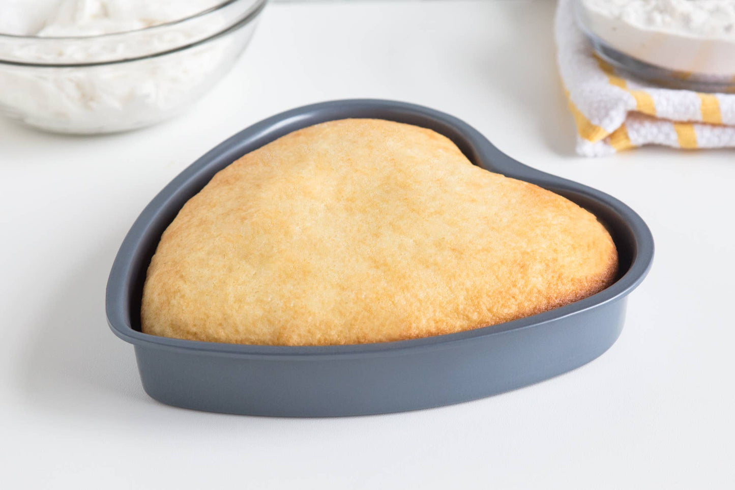 8” Heart Non-Stick Cake Pan - Fox Run