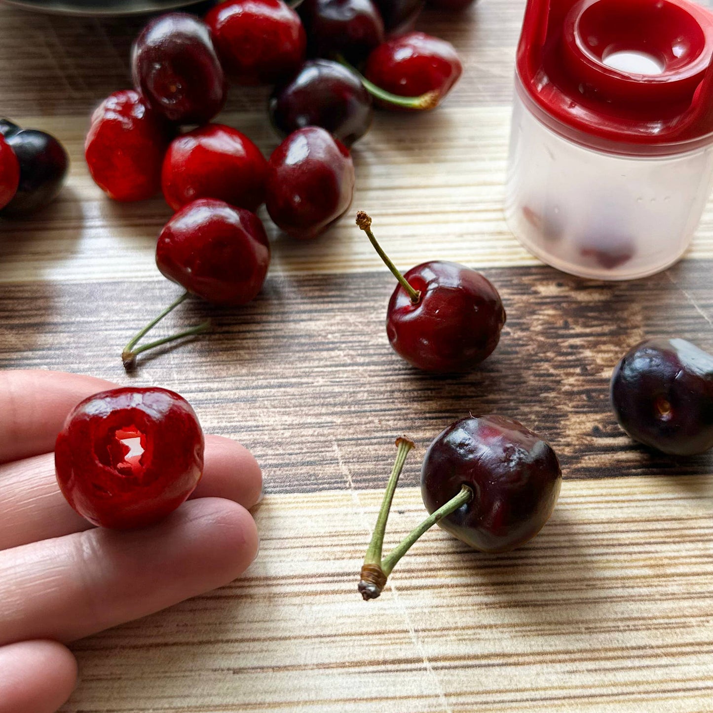 Cherry & Olive Pitter Plastic- R&M International