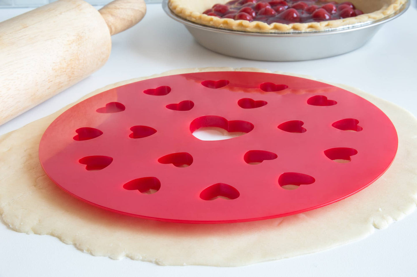 Heart Pie Top Cutter, Plastic, Red, 9.75" x 9.75" - Fox Run