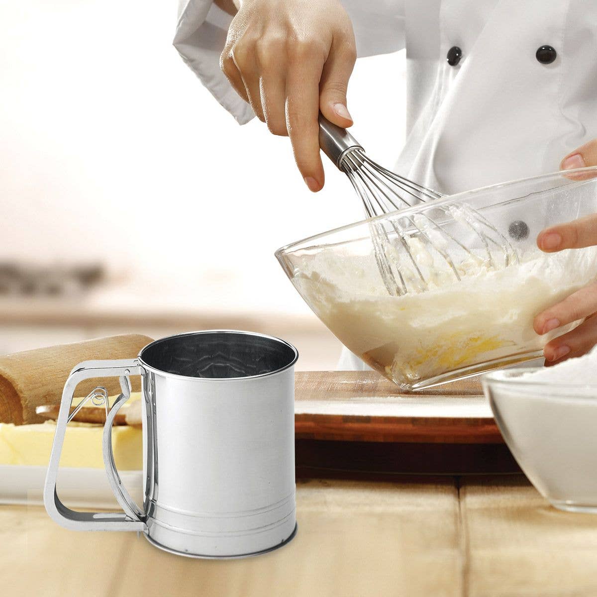 3 Cup Hand Squeeze Flour Sifter - Mrs. Anderson’s Baking