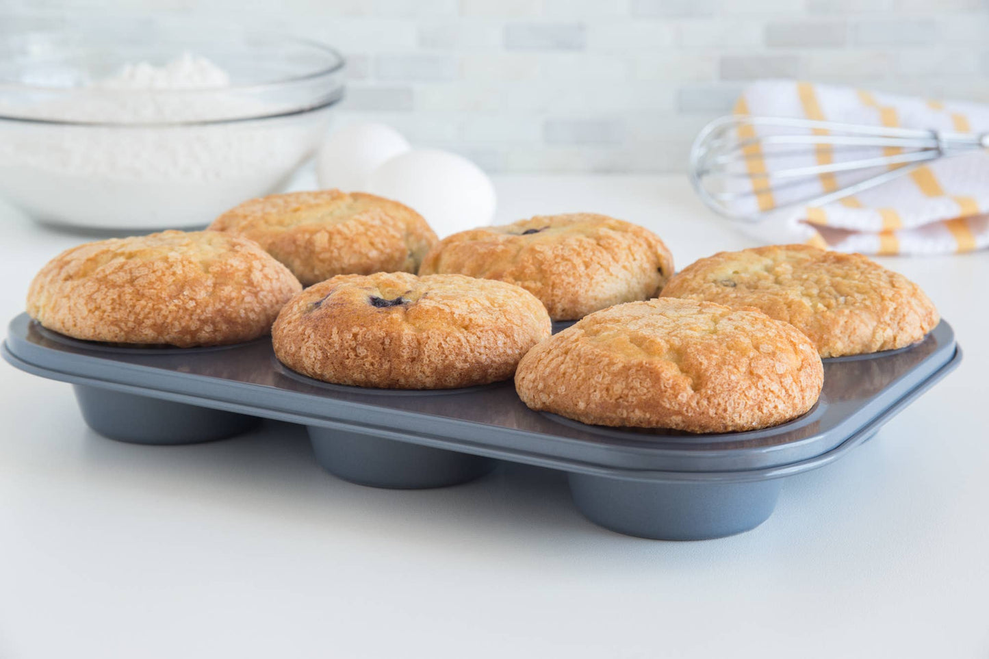 6 Cup Non-Stick Muffin Pan, 10.5" x 7.5"- Fox Run