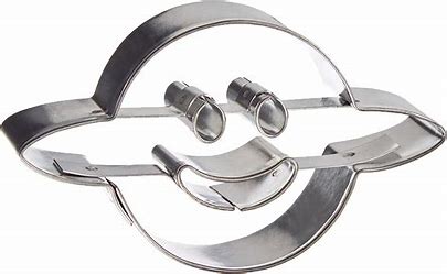 Saturn with Embossed Face Cookie Cutter, 2"