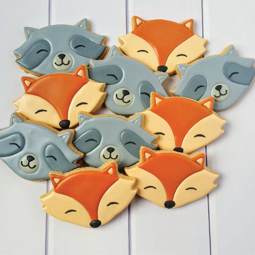 Raccoon Face Cookie Cutter, 4 1/8"- Ann Clark