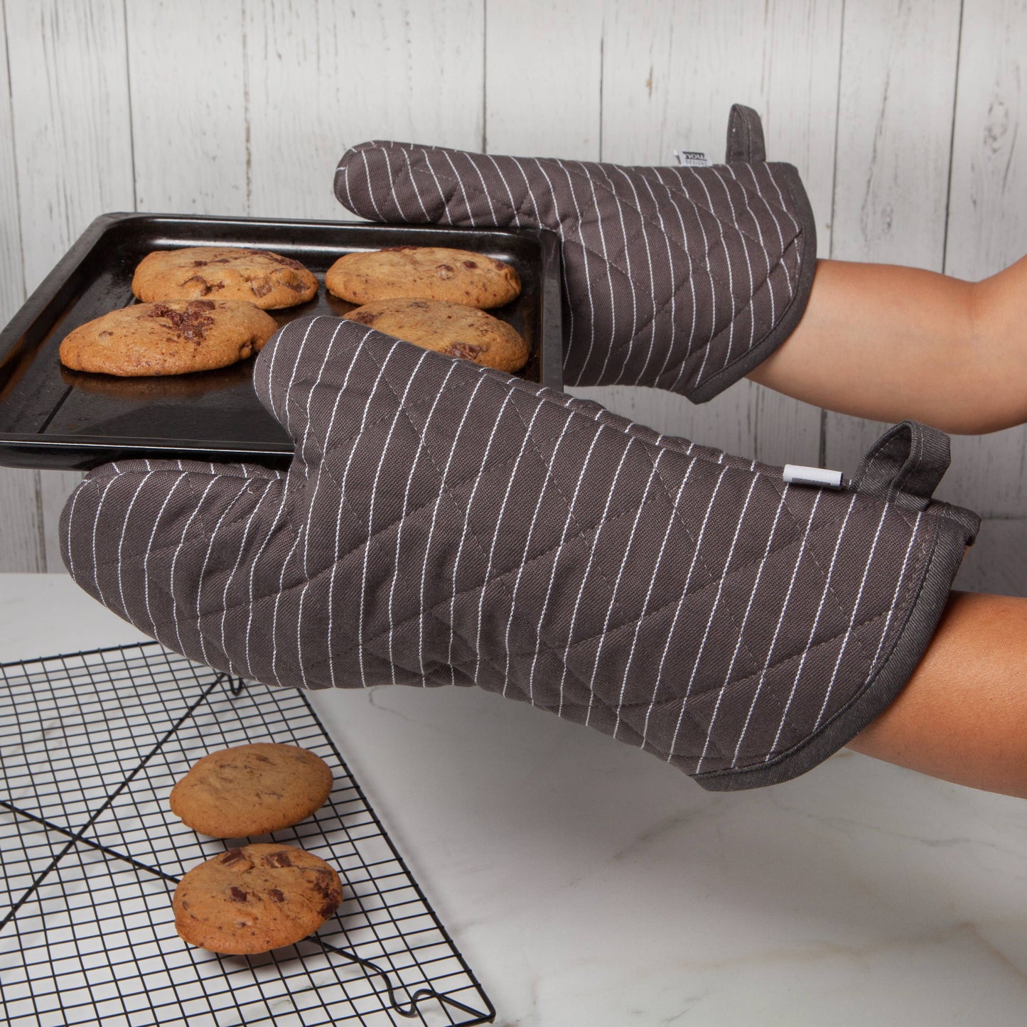 Superior Granite Pinstripe Oven Mitt - Now Designs by Danica