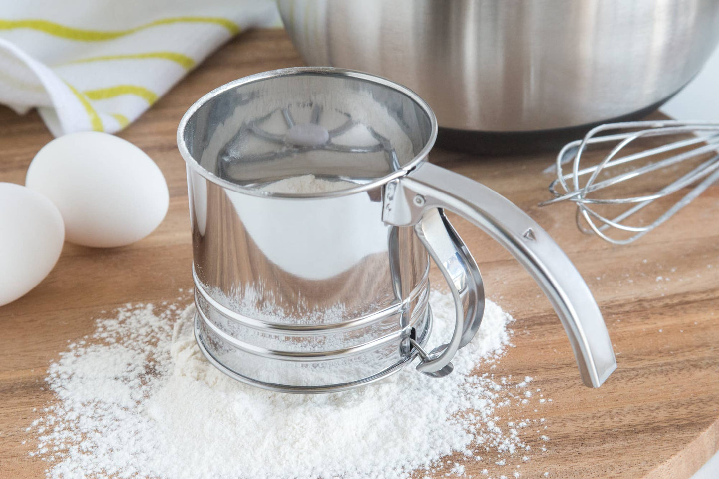 1 Cup Flour Sifter, 3.25" x 5.75" x 3.5"- Fox Run