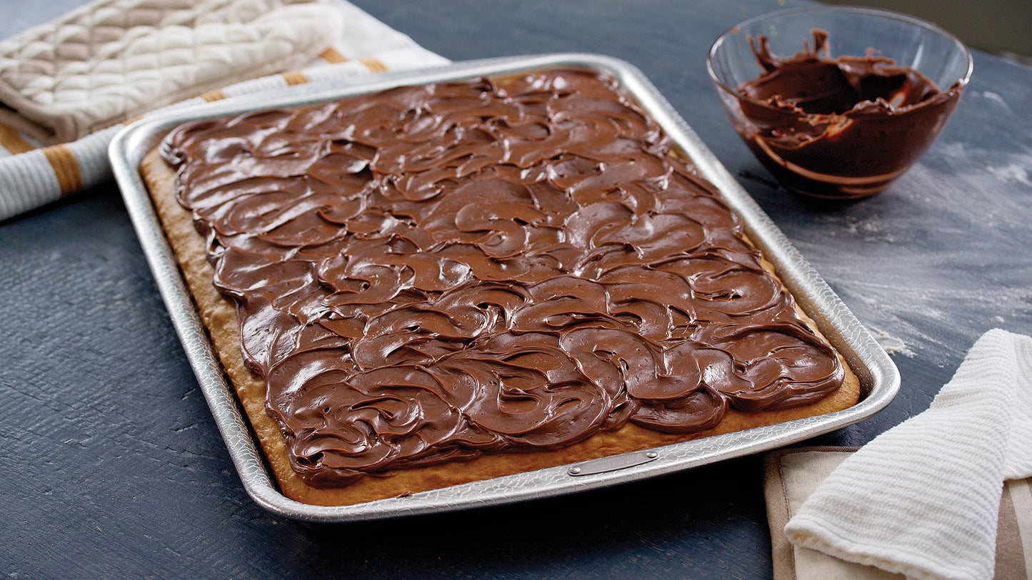 13" x 18.5" Aluminum Sheet Cake Pan - Doughmakers