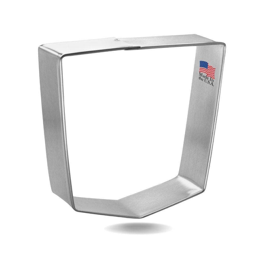 Back Pocket Cookie Cutter (3.75")