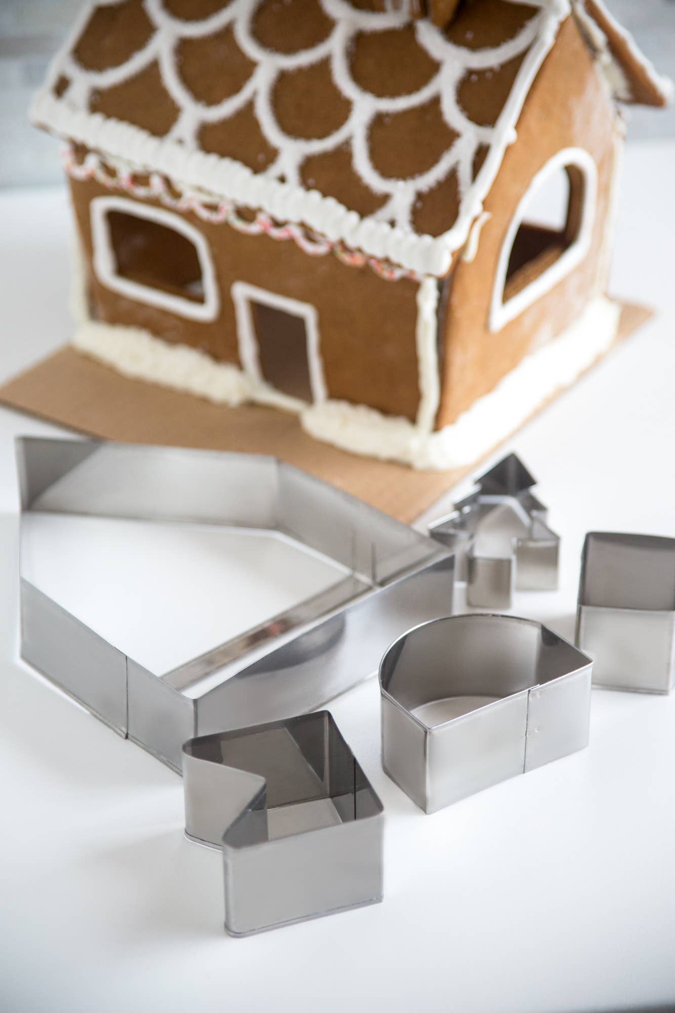 Gingerbread House Bake Set, 19-Piece Set - Fox Run