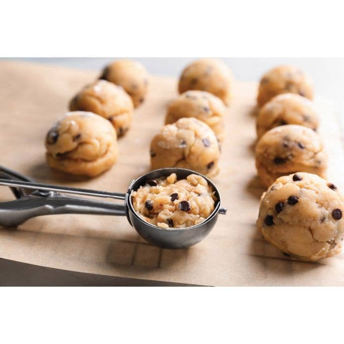 HIC - Harold Import Co. - Mrs. Anderson's Baking Cookie Ice Cream Scoop No.40
