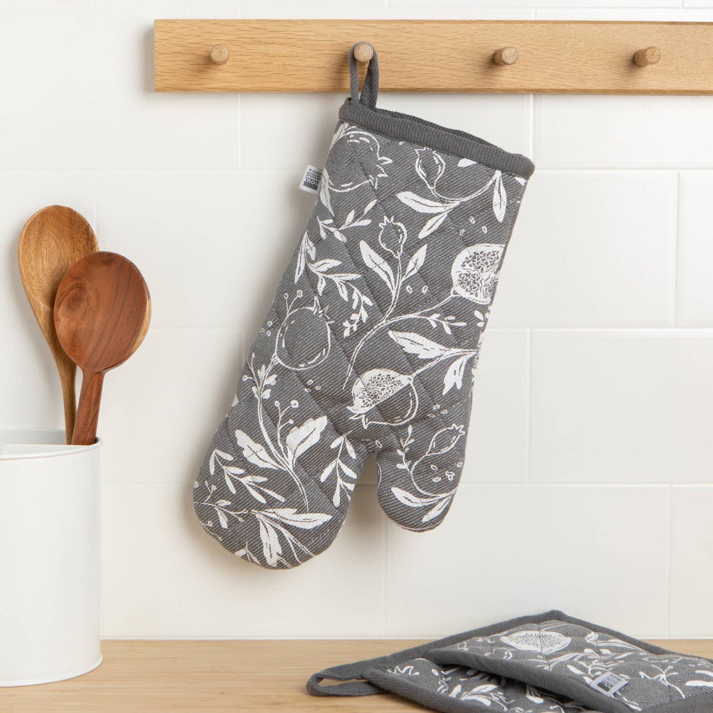 Pomegranates Spruce Mitt - Now Designs by Danica