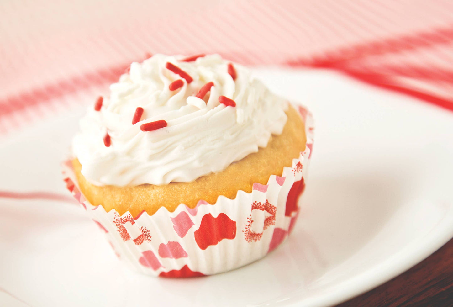 Heart Cupcake Liners, Set of 50, 3" x 3"- Fox Run